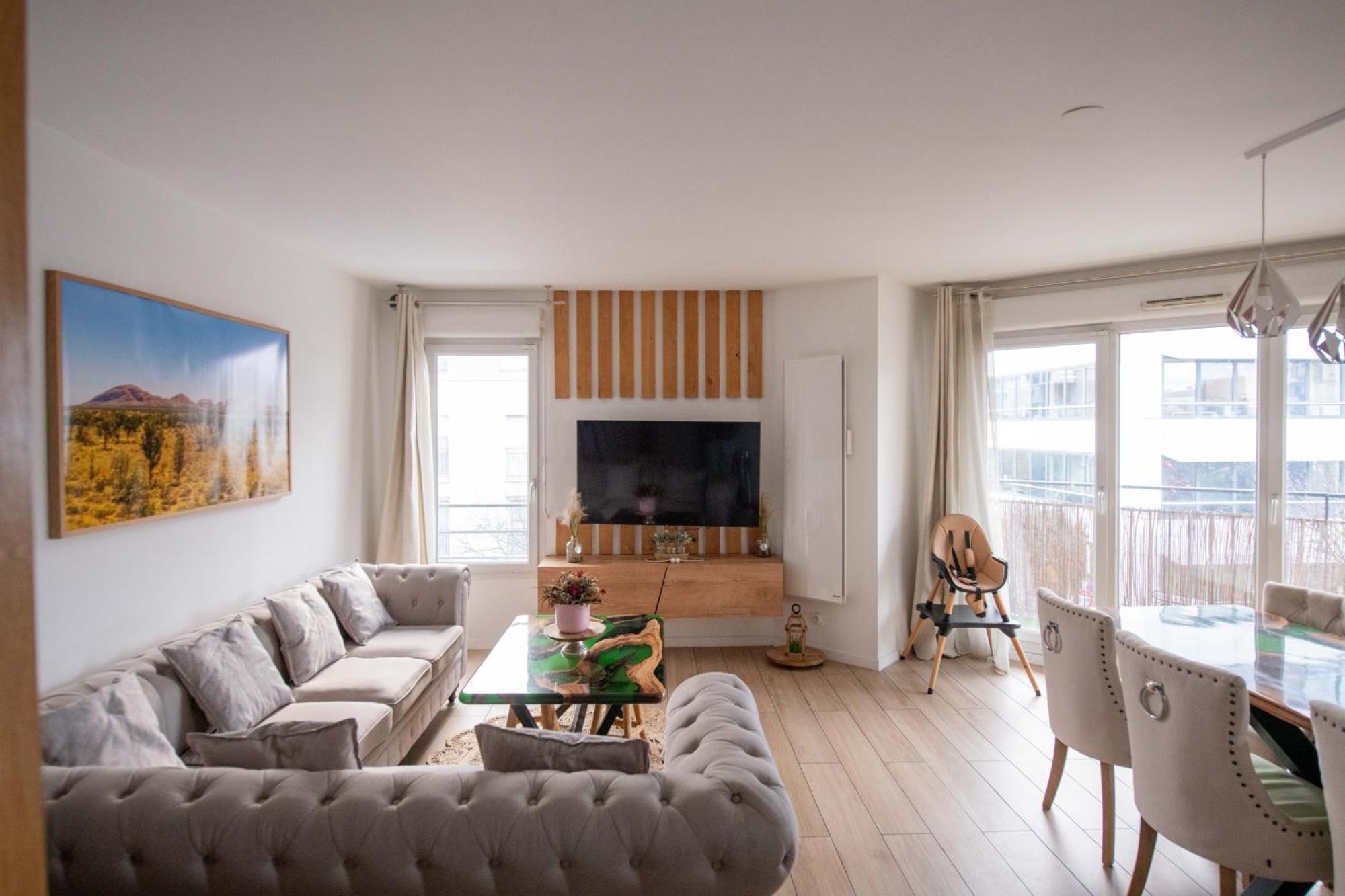Elise De Roche Equipe Balcon Parking Rer B Apartman Le Bourget Kültér fotó